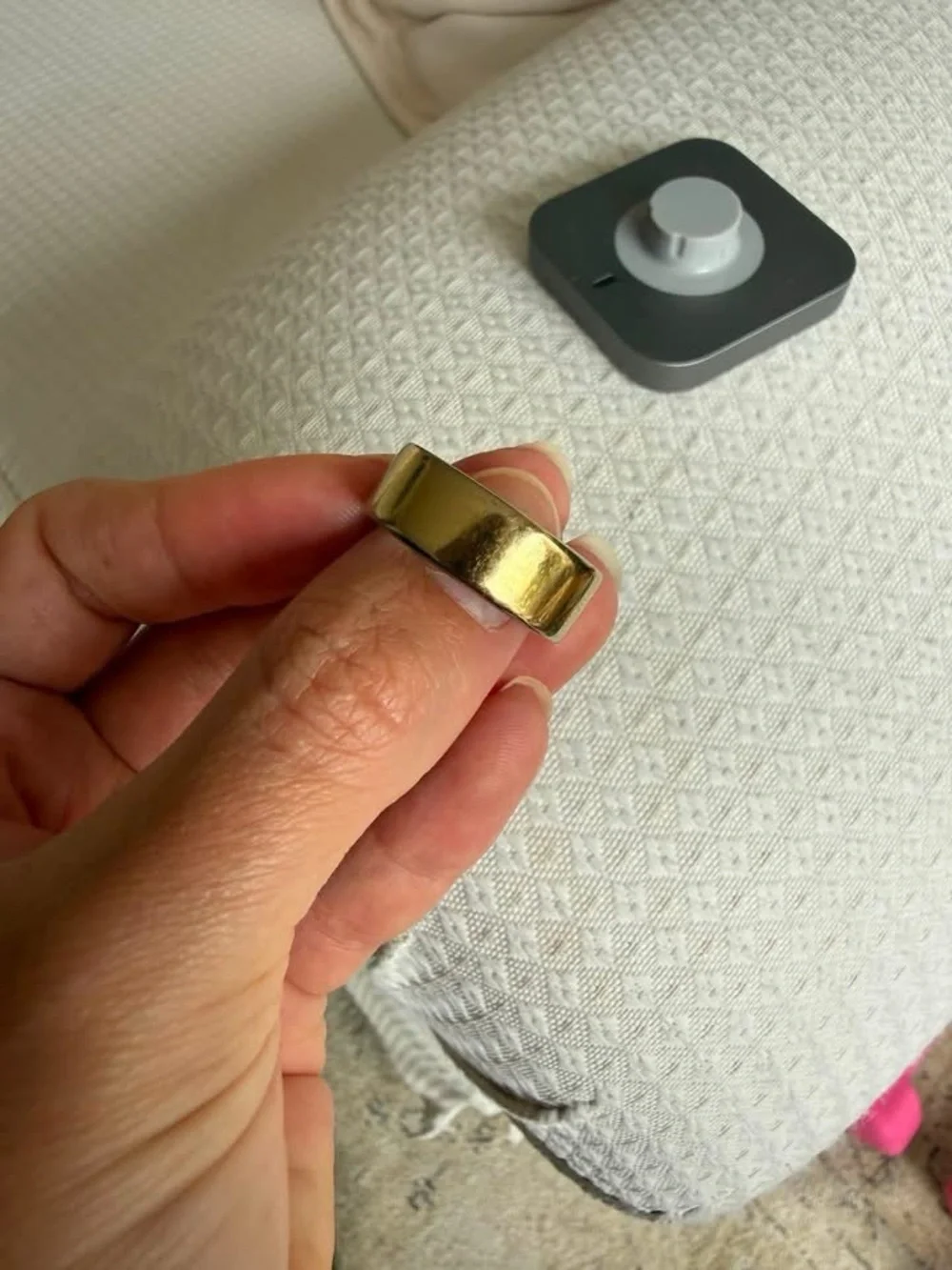 Gold Oura gen 4 + Charger